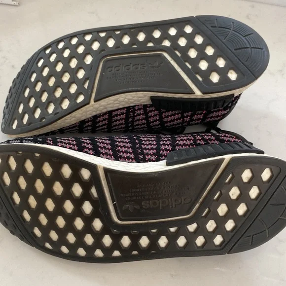 Adidas NMD_R1 solar pink, black, gray CQ2386 men’s size 9 - Picture 4 of 6